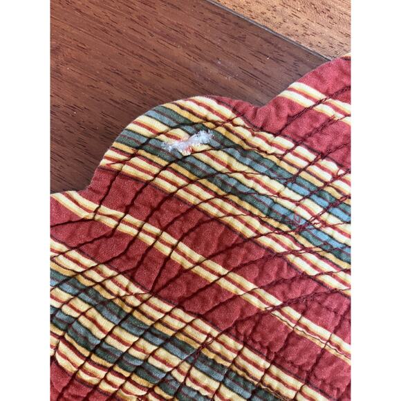 Fabric Placemat Set Red Country Floral Stripes Set of 6 Quilted - Picture 6 of 6